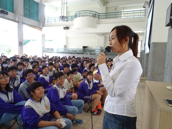 51週年校慶環保行動-環保健康親師生同樂會主任宣導